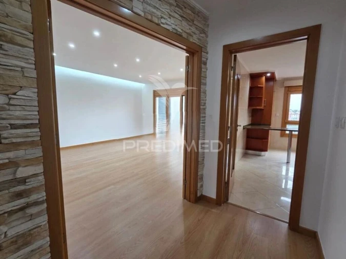 Apartamento T3 para Venda em Odivelas Foto 11
