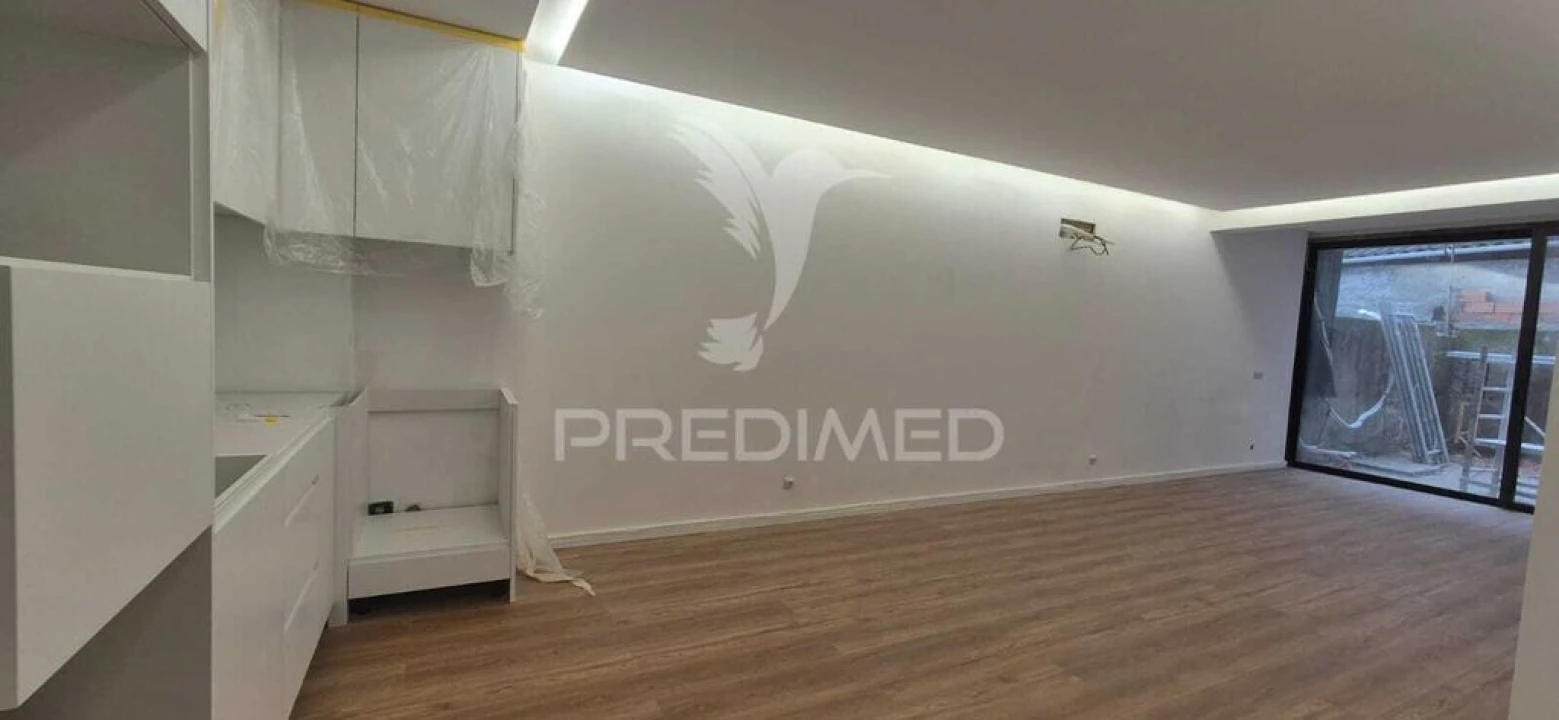 Apartamento T2 para Venda em Braga (Maximinos, Sé e Cividade) Foto 15