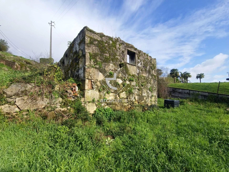 Moradia T2 para Venda em Arcozelo Foto 4