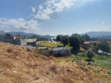 Moradia T3 para Venda em Arcozelo