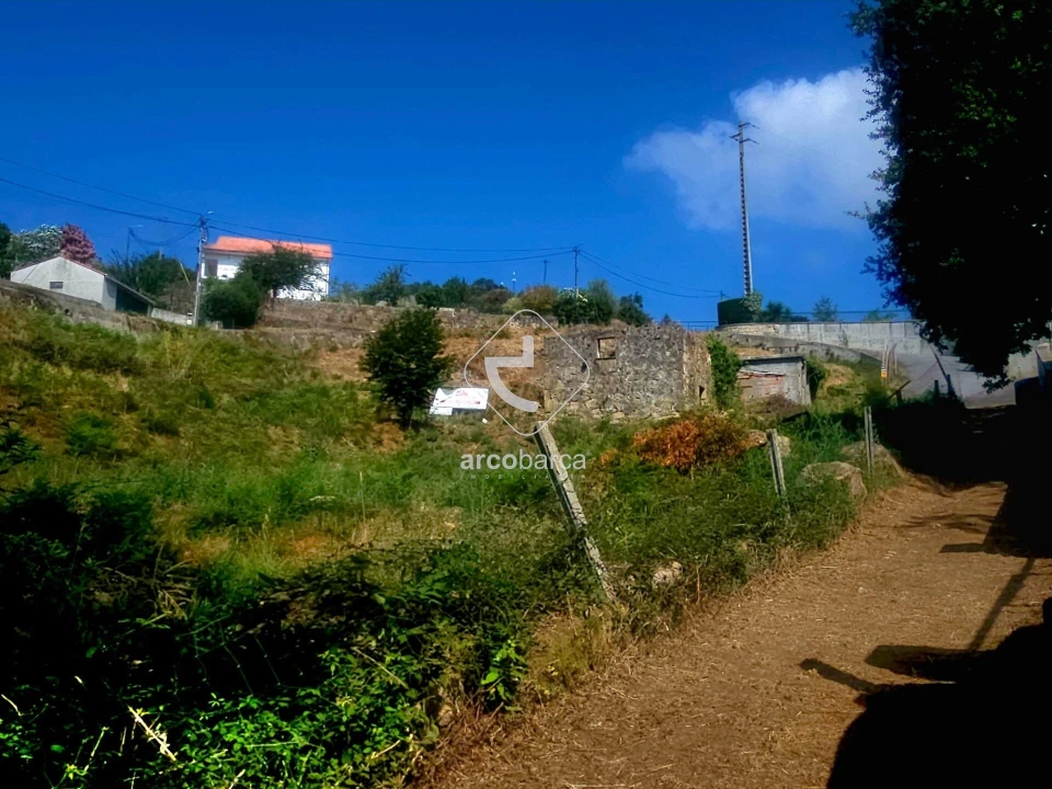 Moradia T3 para Venda em Arcozelo Foto 32