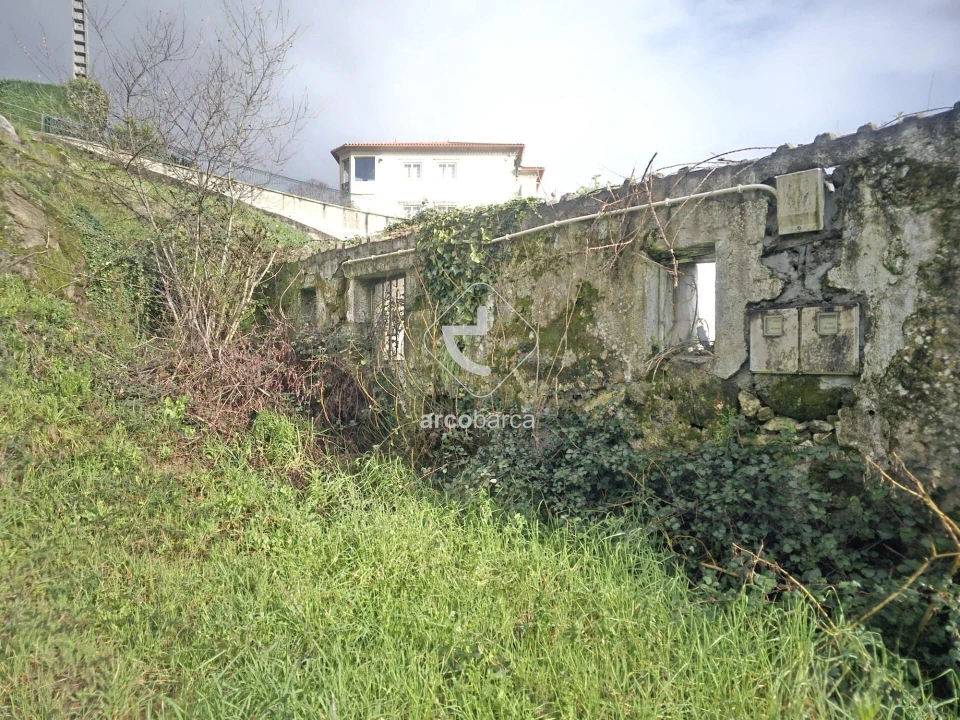 Moradia T2 para Venda em Arcozelo Foto 17