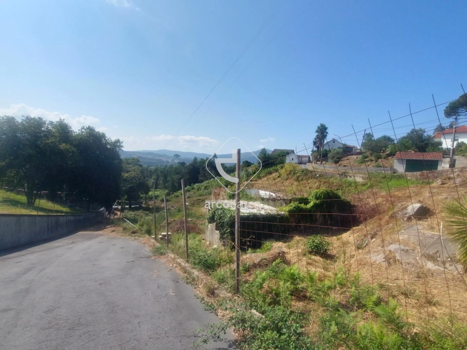Moradia T3 para Venda em Arcozelo Foto 22