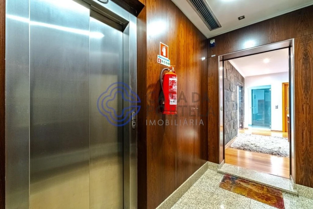 Apartamento T3 para Venda em Mafamude e Vilar do Paraíso Foto 3