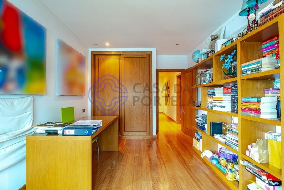 Apartamento T3 para Venda em Mafamude e Vilar do Paraíso Foto 28