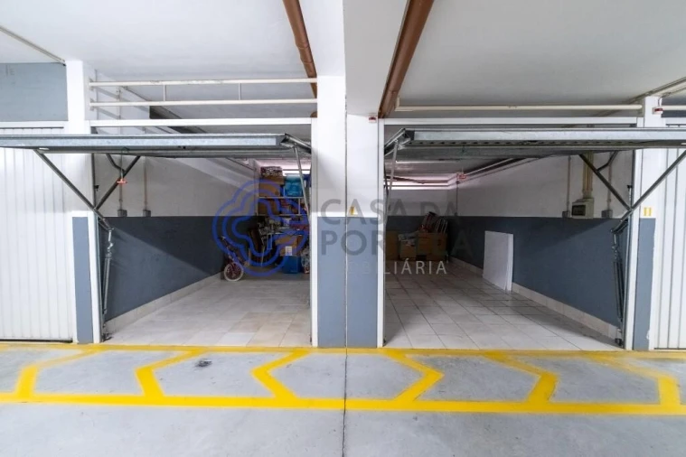 Apartamento T3 para Venda em Mafamude e Vilar do Paraíso Foto 35