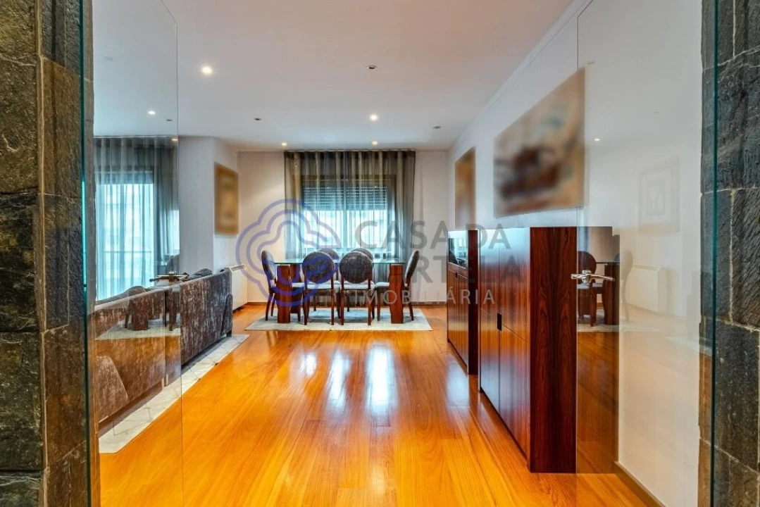 Apartamento T3 para Venda em Mafamude e Vilar do Paraíso Foto 8