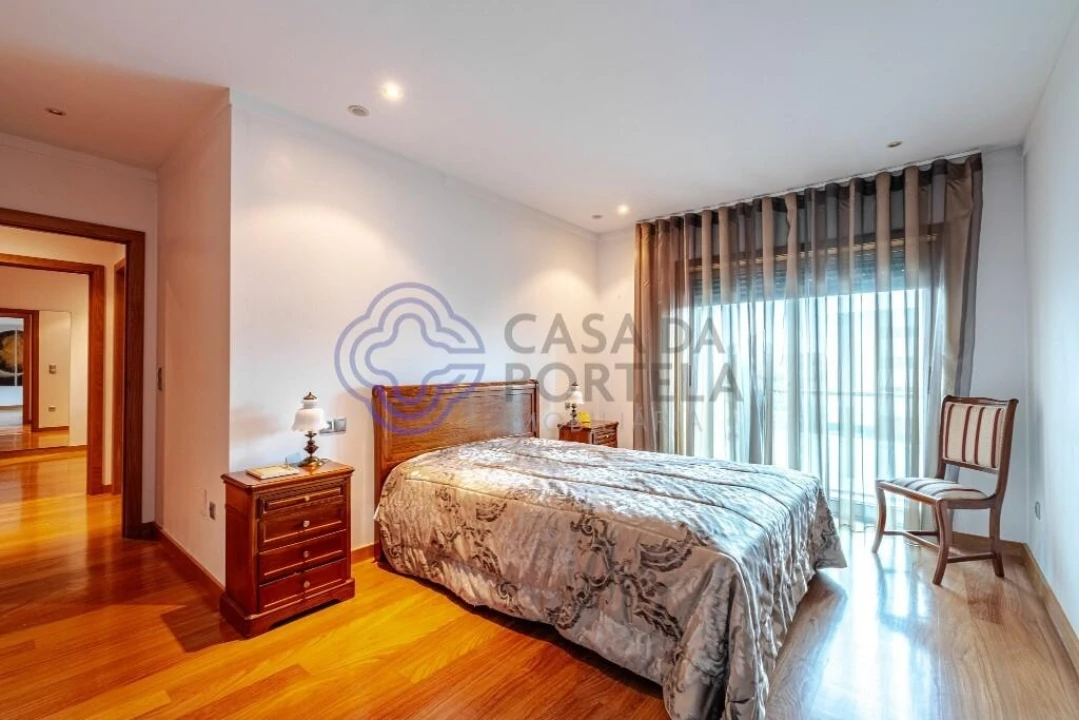 Apartamento T3 para Venda em Mafamude e Vilar do Paraíso Foto 30