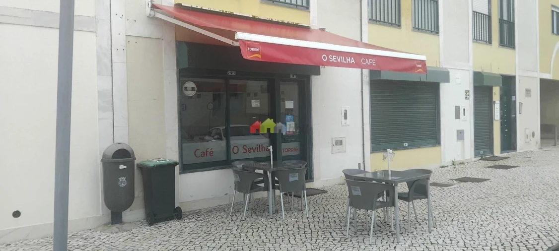 Loja para Trespasse em Moita Foto 2