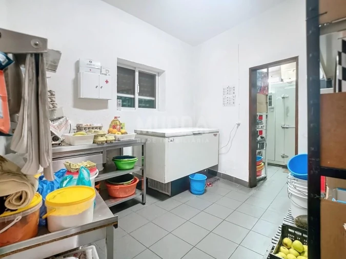 Negócio para Venda em Boticas e Granja Foto 11