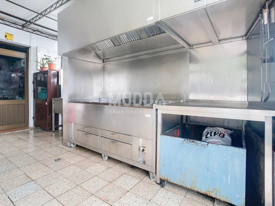 Negócio para Venda em Boticas e Granja Foto 17