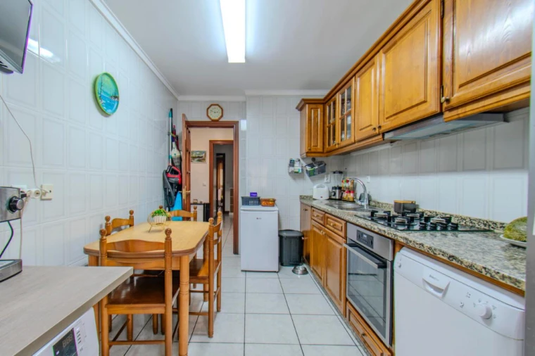 Apartamento T2 para Venda em Rio Tinto Foto 5