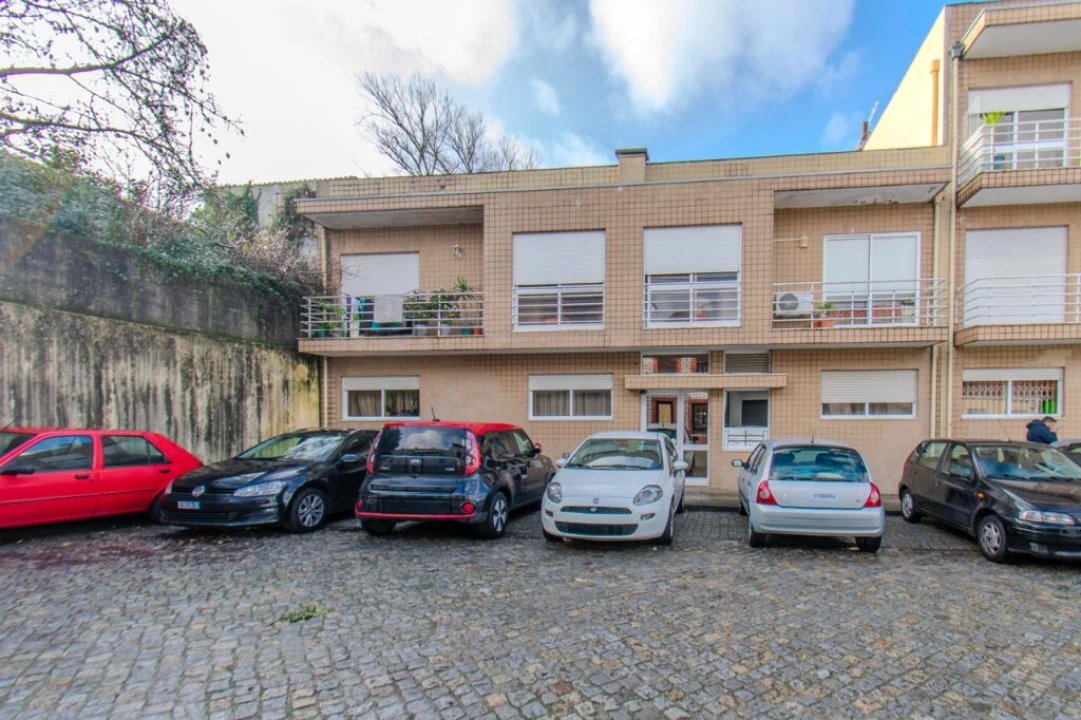 Apartamento T2 para Venda em Rio Tinto Foto 13