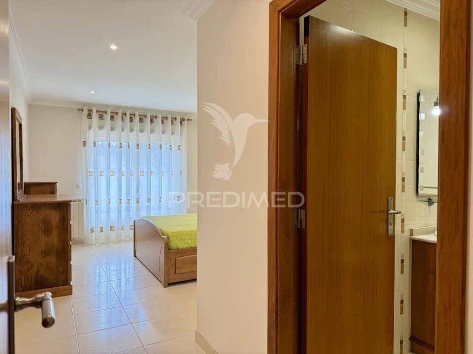 Moradia T4 para Venda em São Mamede Foto 18