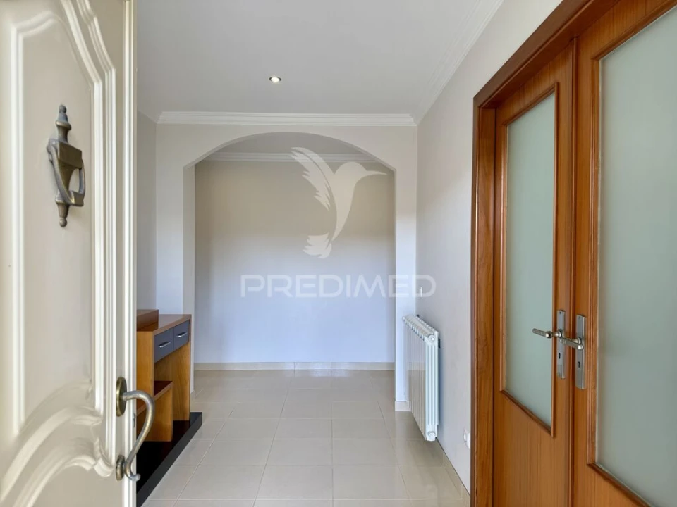 Moradia T4 para Venda em São Mamede Foto 2