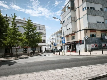 Loja para Trespasse em Carnaxide e Queijas