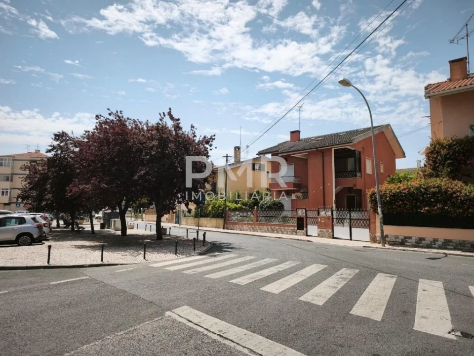 Loja para Trespasse em Carnaxide e Queijas Foto 6