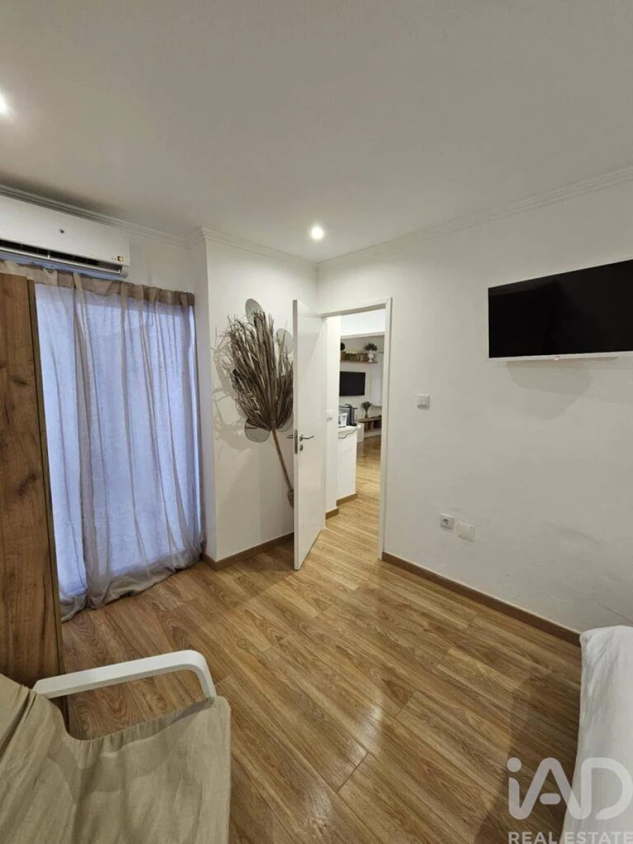 Apartamento T1 para Venda em Portimão Foto 7