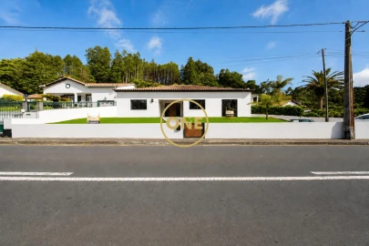 Moradia T3 para Venda em Furnas