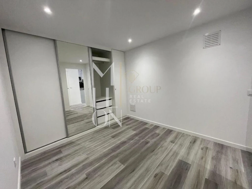 Apartamento T1 para Venda em Caniço Foto 16