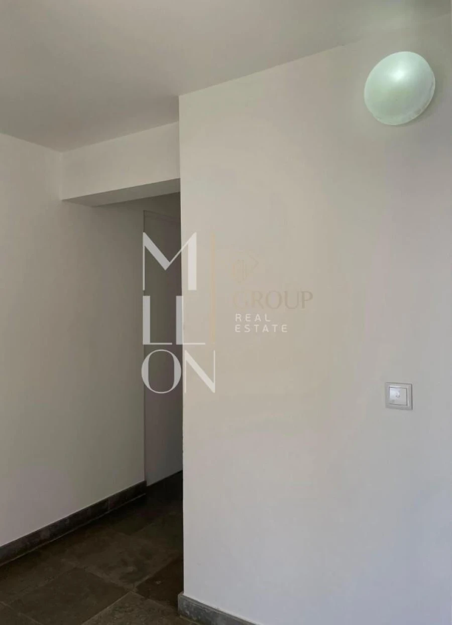 Apartamento T1 para Venda em Caniço Foto 22