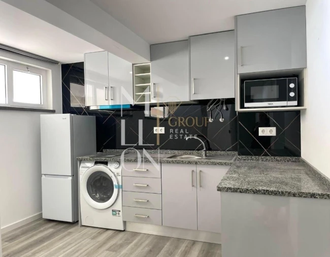 Apartamento T1 para Venda em Caniço Foto 6