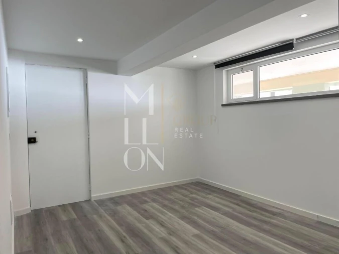 Apartamento T1 para Venda em Caniço Foto 3