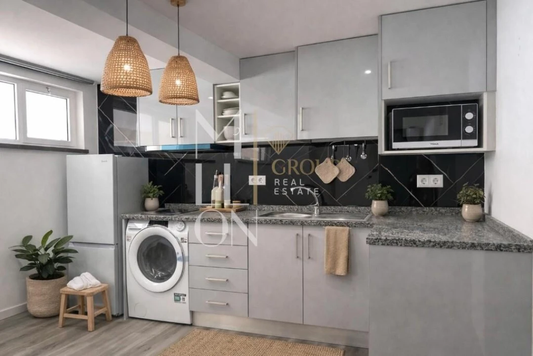 Apartamento T1 para Venda em Caniço Foto 7