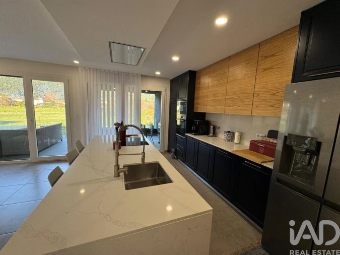 Moradia T4 para Venda em Cabração e Moreira do Lima Foto 2