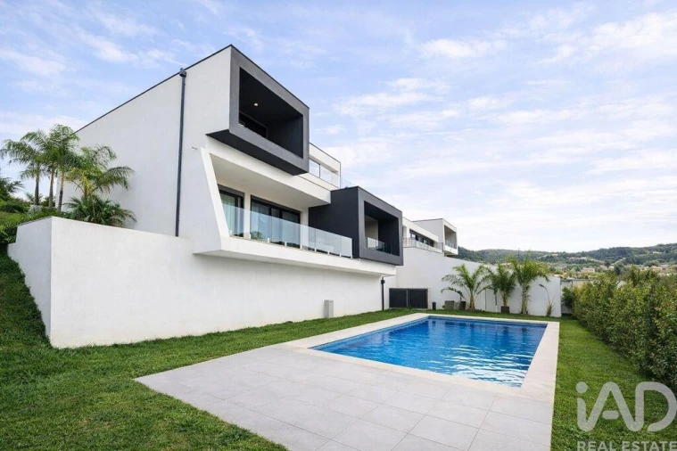 Moradia T4 para Venda em Cabração e Moreira do Lima Foto 22