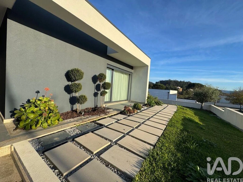 Moradia T4 para Venda em Cabração e Moreira do Lima Foto 18