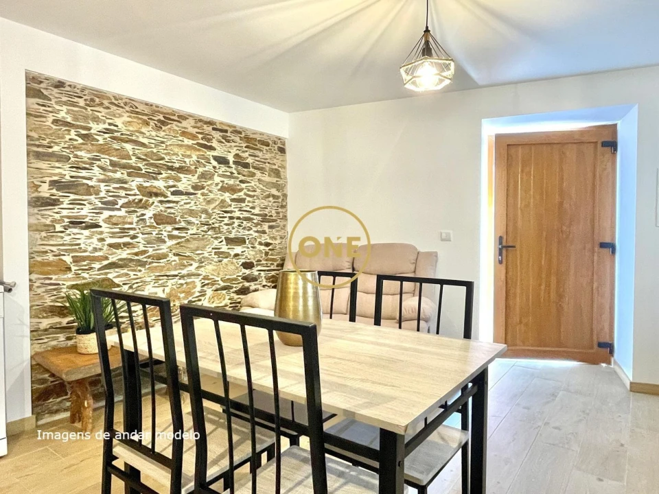 Moradia T2 para Venda em Cepos e Teixeira Foto 28