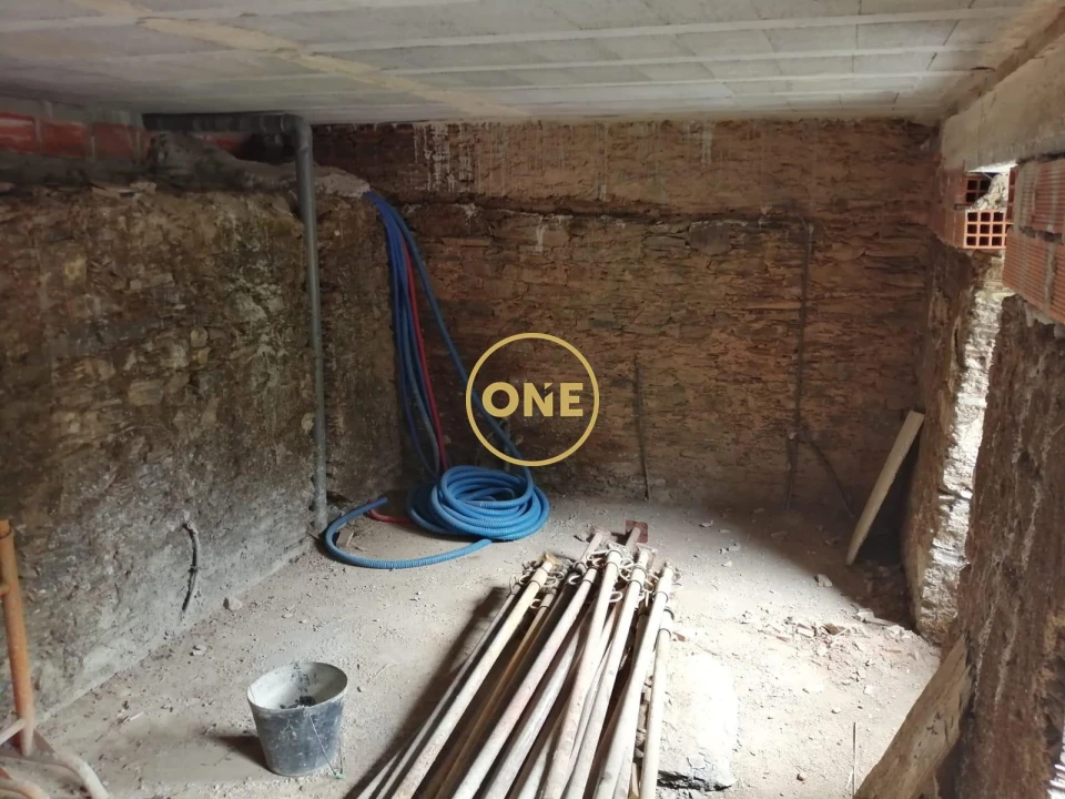 Moradia T2 para Venda em Cepos e Teixeira Foto 5