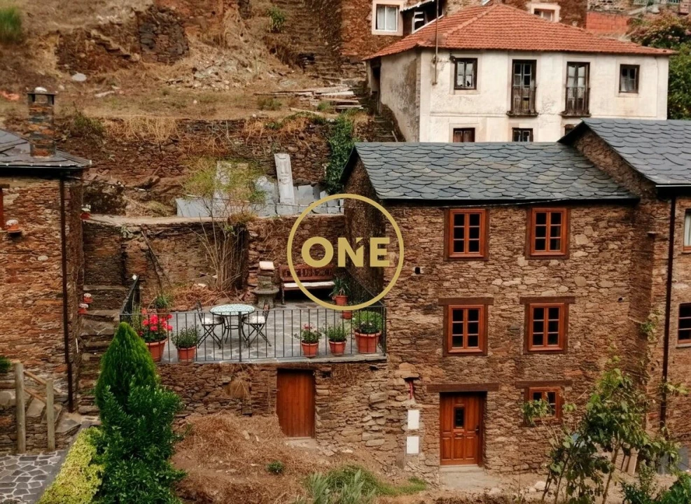 Moradia T2 para Venda em Cepos e Teixeira Foto 1