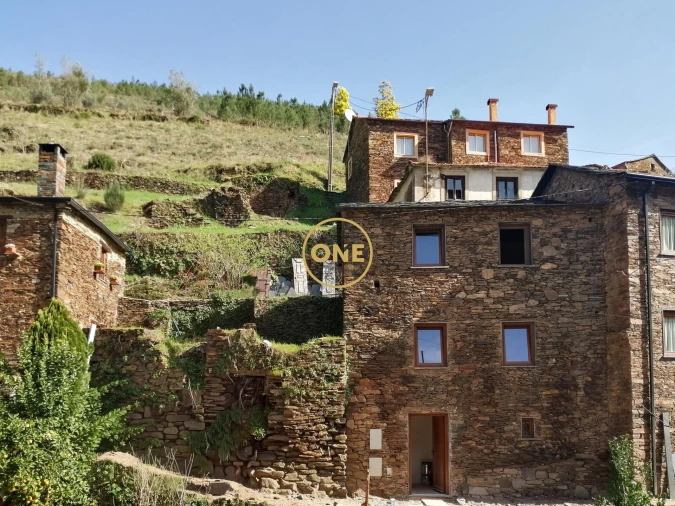 Moradia T2 para Venda em Cepos e Teixeira Foto 2