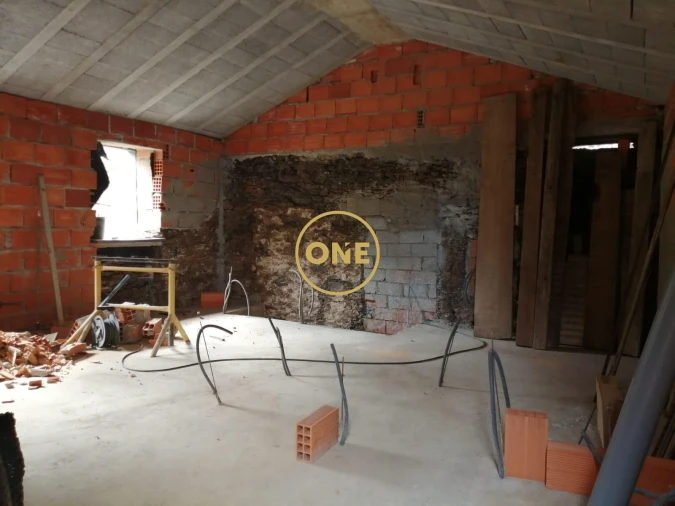 Moradia T2 para Venda em Cepos e Teixeira Foto 4