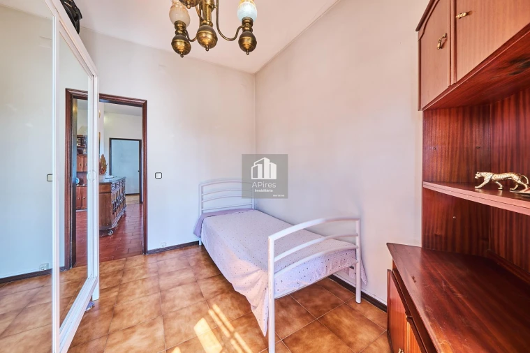 Moradia T5 para Venda em Charneca de Caparica e Sobreda Foto 28