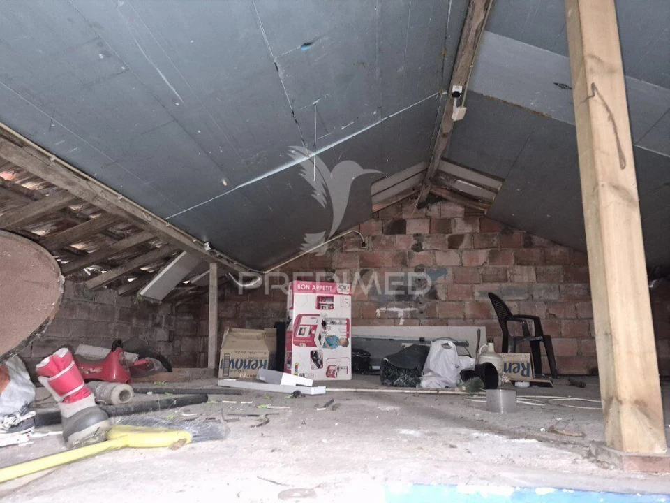 Moradia T2 para Venda em Vialonga Foto 10