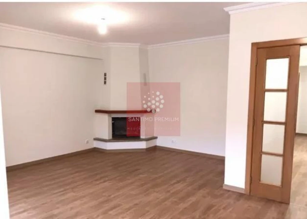 Apartamento T3 para Venda em Rio de Mouro Foto 22