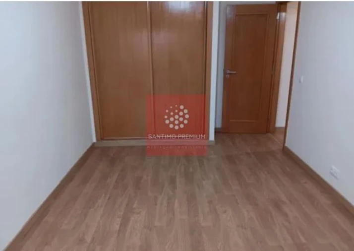 Apartamento T3 para Venda em Rio de Mouro Foto 25