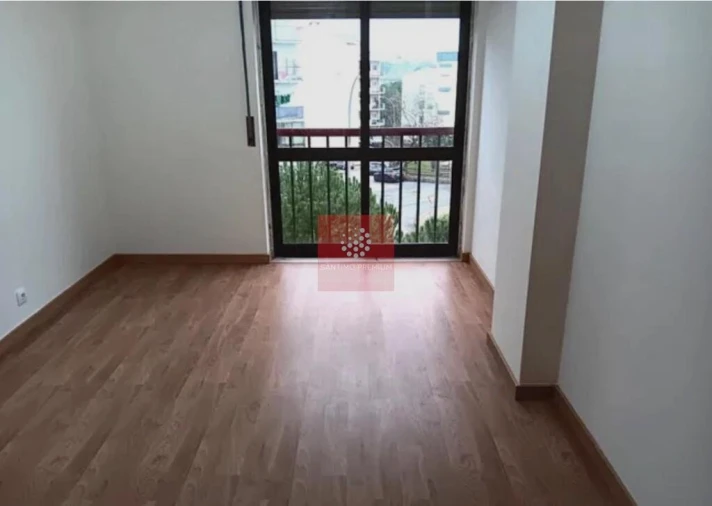 Apartamento T3 para Venda em Rio de Mouro Foto 21