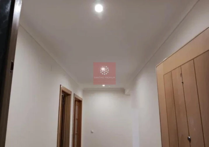 Apartamento T3 para Venda em Rio de Mouro Foto 38