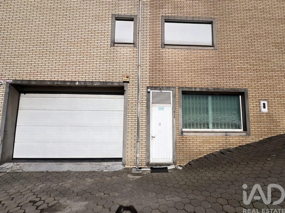 Armazém para Venda em Baguim do Monte (Rio Tinto) Foto 5