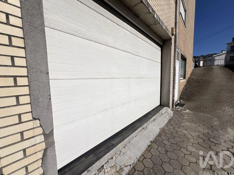 Armazém para Venda em Baguim do Monte (Rio Tinto) Foto 2