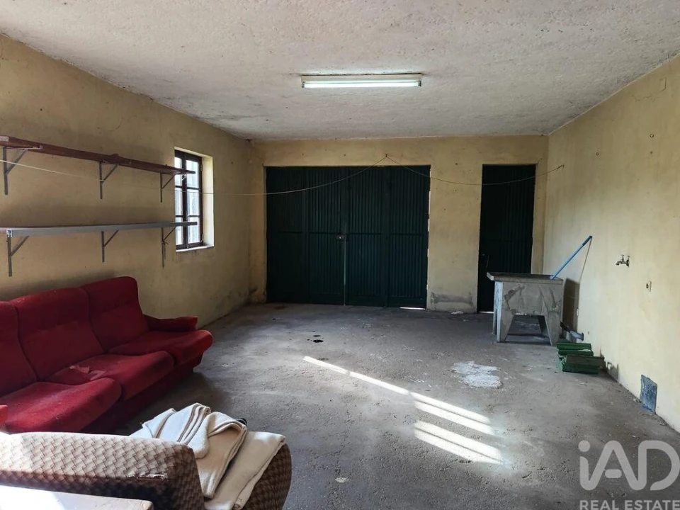 Moradia T3 para Venda em Livração Foto 9