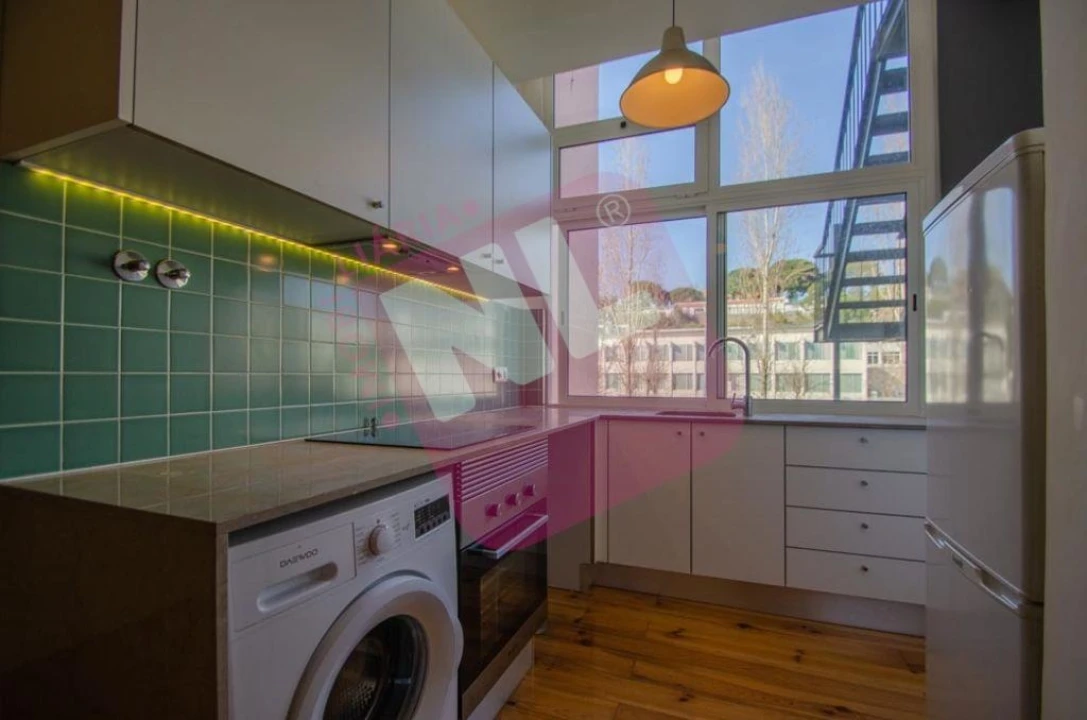 Apartamento T2 para Arrendamento em Avenidas Novas Foto 1