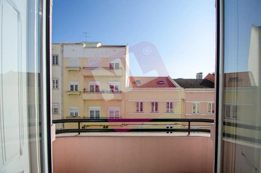 Apartamento T2 para Arrendamento em Avenidas Novas Foto 15