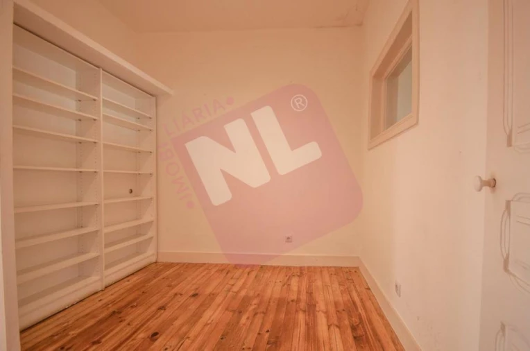 Apartamento T2 para Arrendamento em Avenidas Novas Foto 8