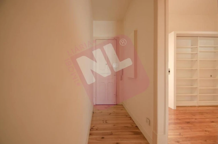 Apartamento T2 para Arrendamento em Avenidas Novas Foto 16