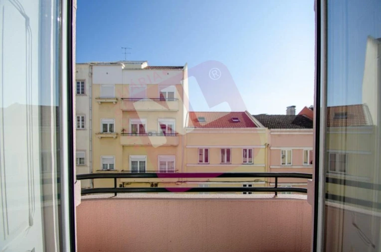 Apartamento T2 para Arrendamento em Avenidas Novas Foto 15